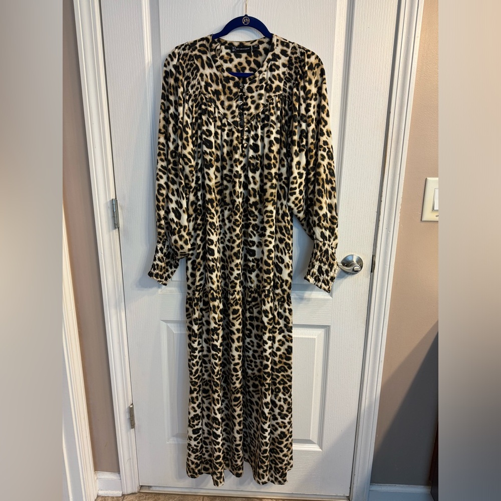 Leopard Maxi Dress - Picture 4 of 9